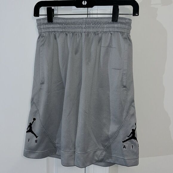 Gray Nike Jordan Jumpman Basketball Team 2 tone  practice basketball 10” shorts - Picture 1 of 4